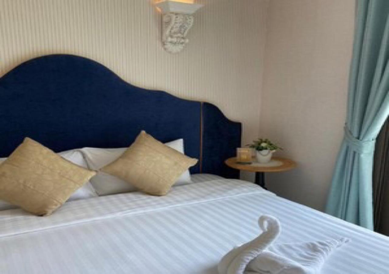 Espana Hotel Jomtien Resort Ngoại thất bức ảnh